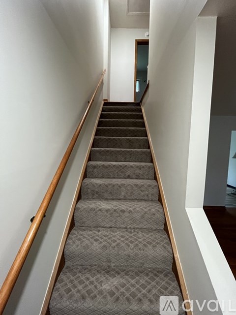 Eastlawn Ave 2 Beds Apartment for Rent