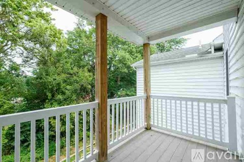 371 College Manor Ave 1 Apartment for Rent