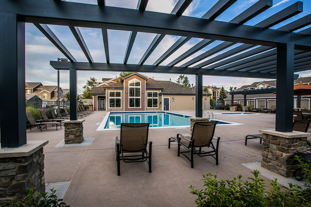 Poolside WiFi at Apartments Near Denver Tech Center
