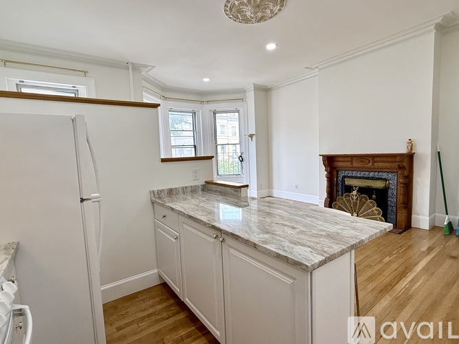 558 Columbus Ave Studio Apartment for Rent - Photo gallery 1