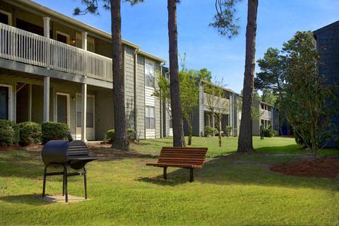 Crestview at Cordova Apartments, 3500 Creighton Road ...