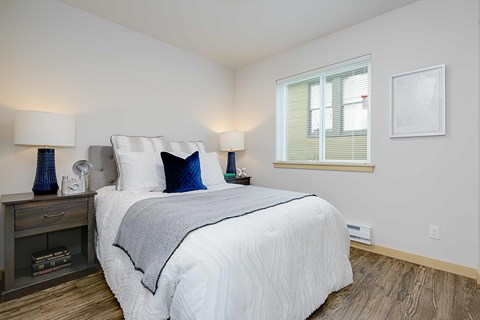 525 Federal Ave East 2 Beds Apartment for Rent - Photo Gallery 10