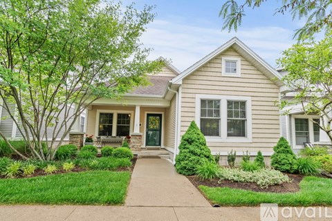 Towne Center Dr. 3 Beds Apartment for Rent