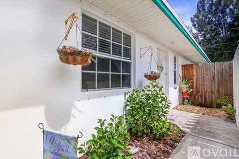 4700 SE Compass Way 2 Beds Apartment for Rent