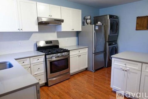 196 Exchange Street 3 Beds Apartment for Rent