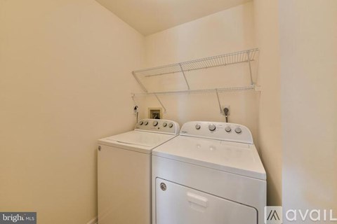 134 Yorkshire Way 3 Beds Apartment for Rent