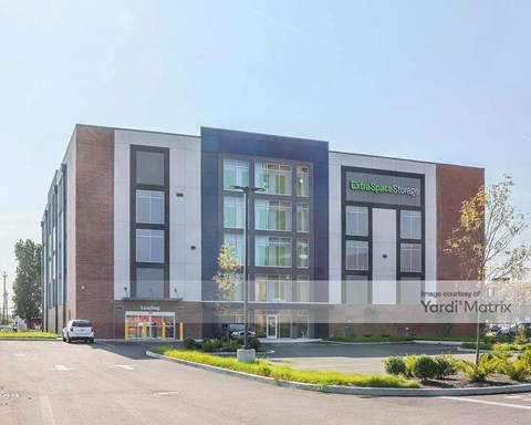 Storage Units for Rent available at 600 Essex Street, Lawrence, MA 01841