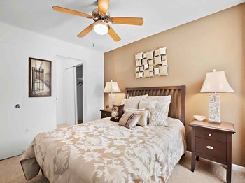 2615 N Causeway 1-2 Beds Apartment for Rent - Photo Gallery 4