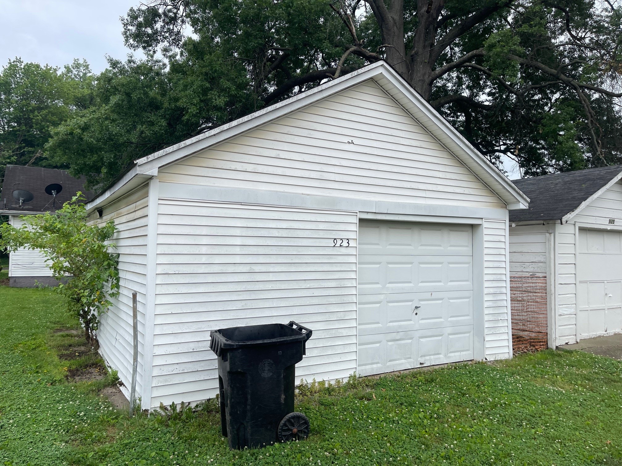 923 Burton Ave. 1 House for Rent - Photo gallery 2