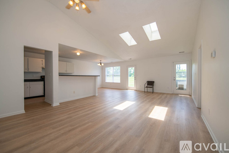 Source URL: https://prod-avail.s3.amazonaws.com/public_images/35976953/listing/008_Family_Room.jpg