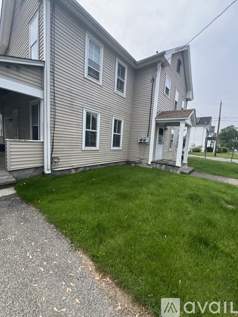 167 Salem St 2 Beds Apartment for Rent