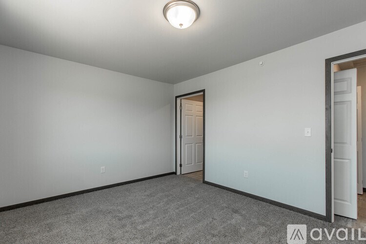 Source URL: https://prod-avail.s3.amazonaws.com/public_images/35533901/listing/RWP20687-HDR.jpg