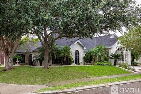 2901 Santa Fe St 5 Beds Apartment for Rent
