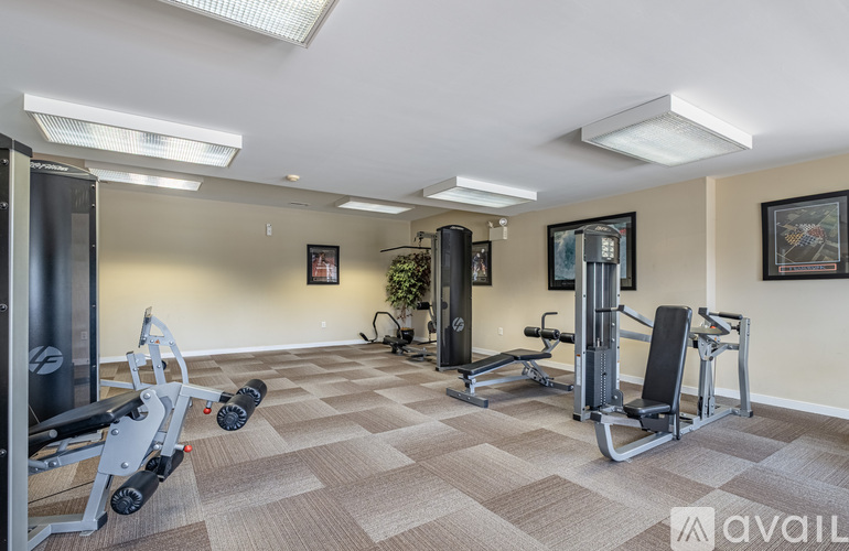 110 Clapton Court 2 Beds Apartment for Rent - Photo gallery 4