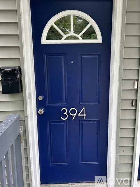 394 Shelton Ave 2 Beds Apartment for Rent