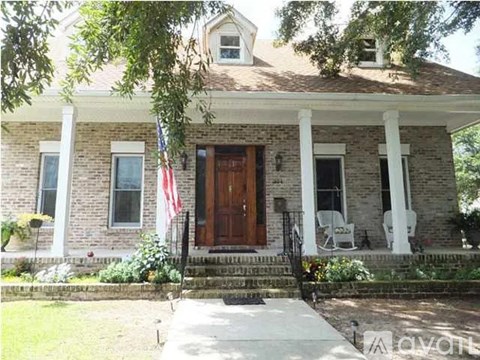 304 State Street 3 Beds Apartment for Rent