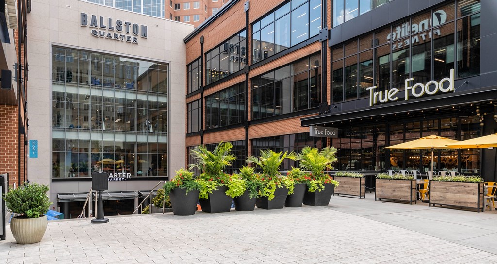 A street view of Ballston Quarter with a True Food restaurant.