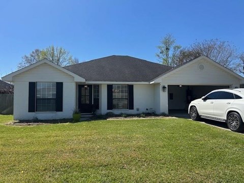 R644 - 8371 Milton Road 4 Beds Apartment for Rent