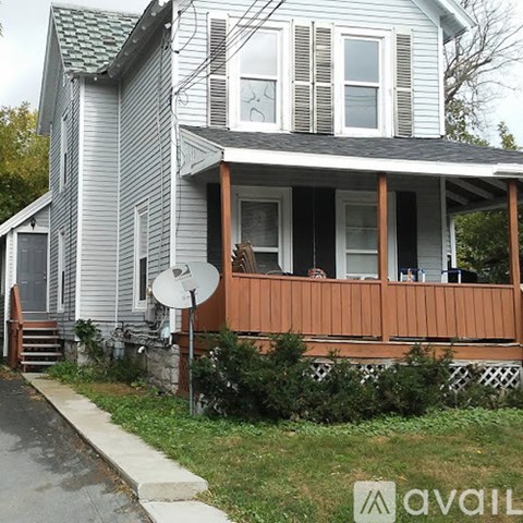 522 Cross Street 2 Beds Apartment for Rent