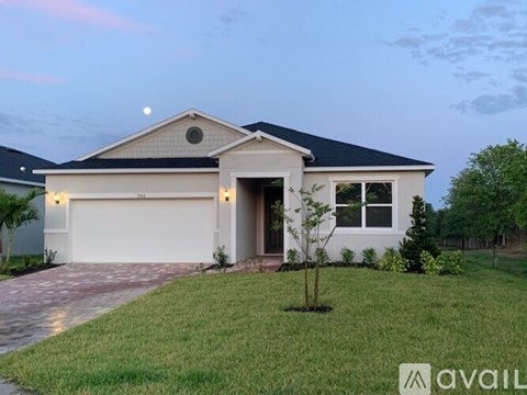 7306 34Th Court East 4 Beds Apartment for Rent
