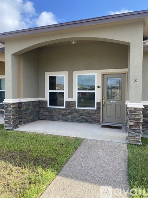 1818 Rodd Field Road 2 Beds Apartment for Rent