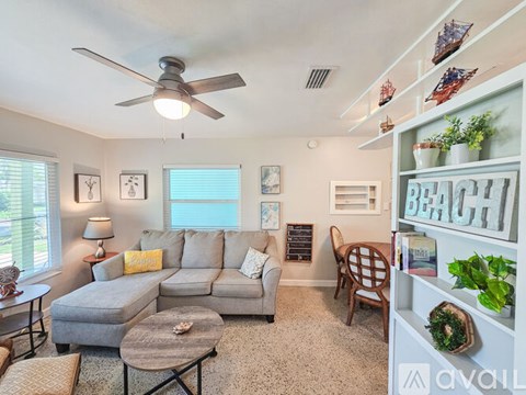 6647 Hibiscus Ave S 2 Beds Apartment for Rent