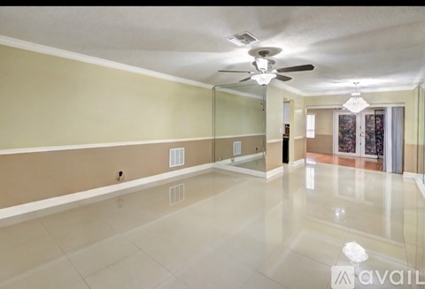 2933 Northwest 48Th Street 3 Beds Apartment for Rent