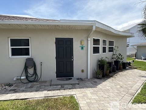 2702 South Atlantic Avenue 2 Beds Apartment for Rent