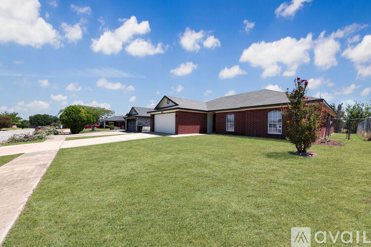 4400 Wade Dr 4 Beds Single Family Home for Rent - Photo gallery 2