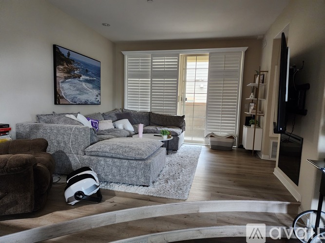 1056 Pearl Street 2 Beds Townhouse for Rent - Photo gallery 2