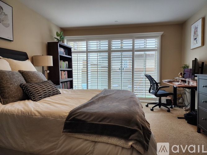 1056 Pearl Street 2 Beds Townhouse for Rent - Photo gallery 3