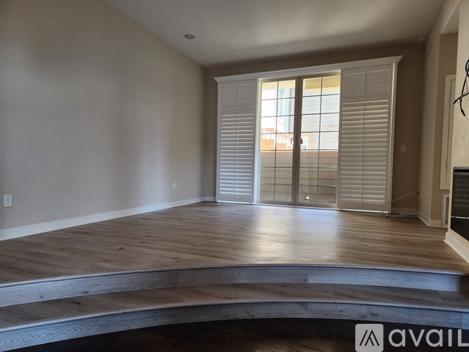 1056 Pearl Street 2 Beds Townhouse for Rent - Photo gallery 4