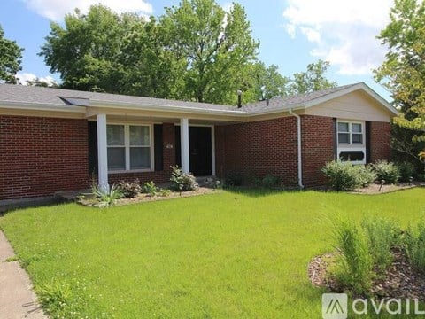 904 North Duchesne Drive 3 Beds Apartment for Rent