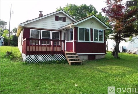 6208 Oak Ln 3 Beds Apartment for Rent