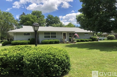 240 Stuart Street 2 Beds Apartment for Rent