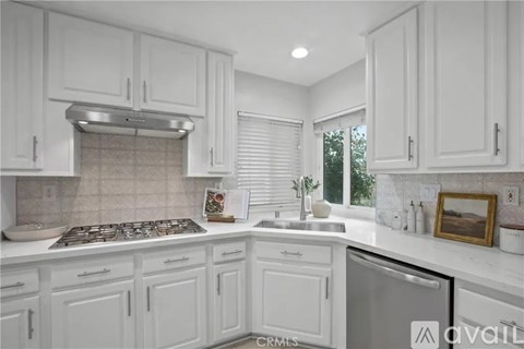 Briones Drive 4 Beds Apartment for Rent