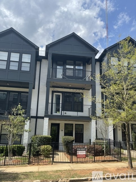 78 Rogers St NE 3 Beds Apartment for Rent