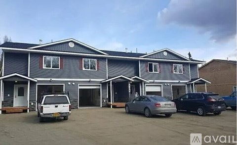 4709 N Baron St 3 Beds Apartment for Rent