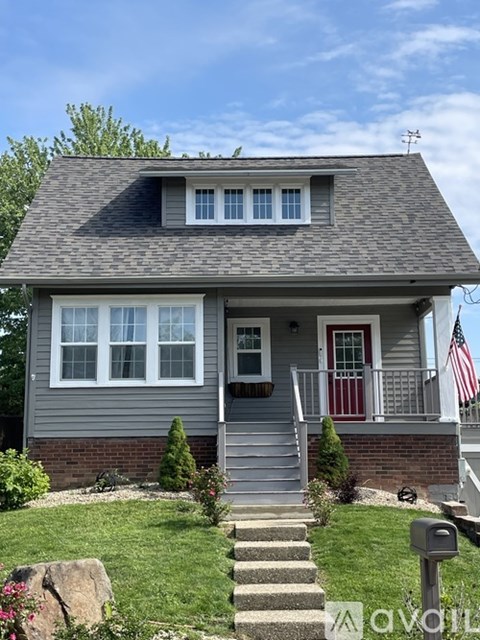 1003 East Samuel Avenue 2 Beds Apartment for Rent