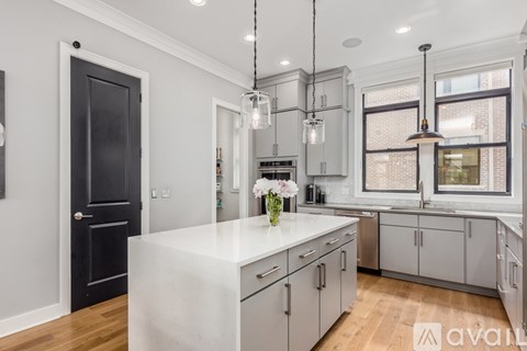 1041 Harrison Park Pl 4 Beds Apartment for Rent