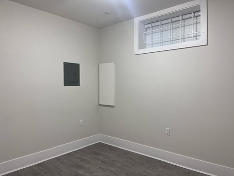 3449 East 28Th Ave/B-230014 2 Beds Apartment for Rent