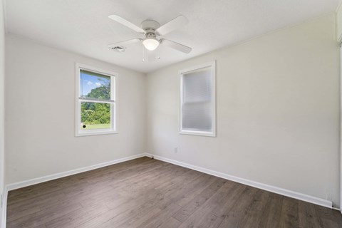 1216 Davis Street 2 Beds Apartment for Rent