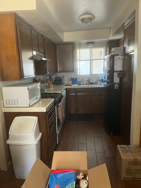 1548 Newport Avenue 2 Beds Apartment for Rent