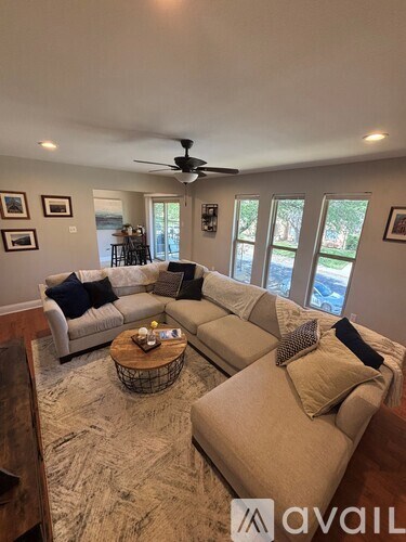5826 Sandhurst Lane Unit D 2 Beds Apartment for Rent