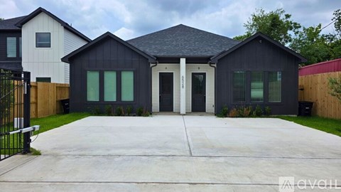 6528 Weston St 3 Beds Apartment for Rent