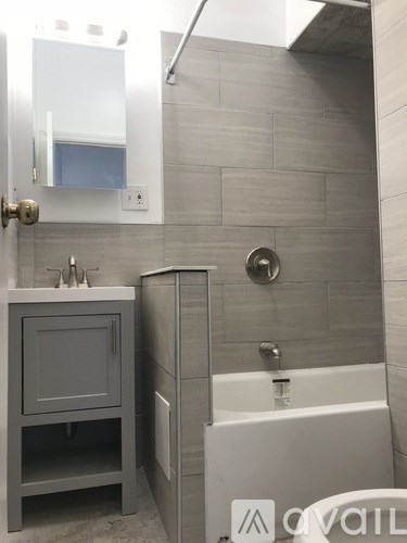 519 Dekalb Avenue 2 Beds Apartment for Rent