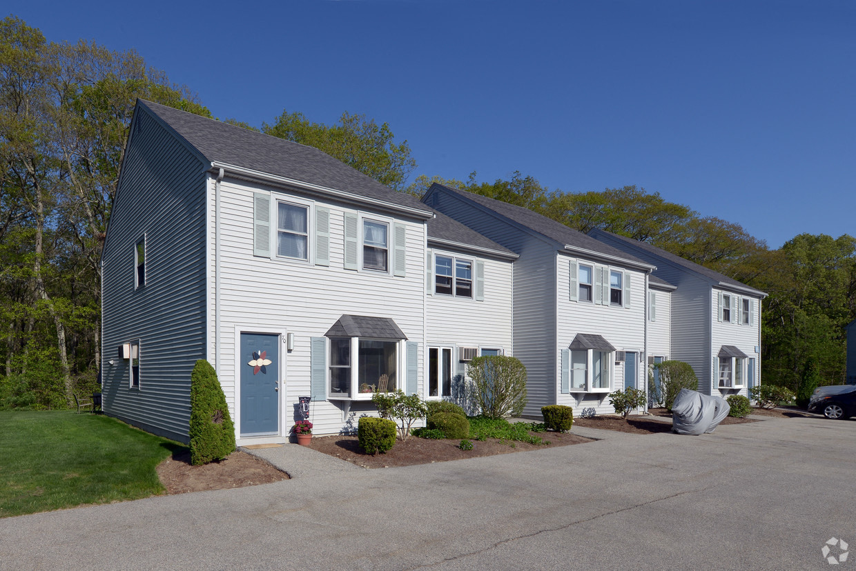 Apartments In Attleboro Ma Briarwood Townhomes