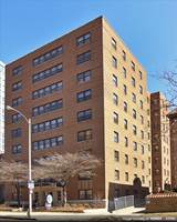 Lake Crest Apartments