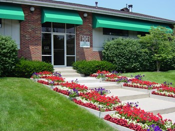 4881 Kingshill Drive 1-2 Beds Apartment for Rent - Photo Gallery 2