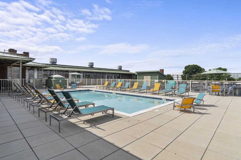 the swimming pool at the resort at longboat key club